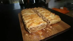 Grandma&rsquo;s Irresistible Apple Strudel Recipe: A Classic Dessert