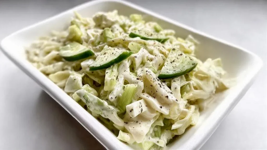 Creamy Peppery Coleslaw: A Refreshing Twist on a Classic