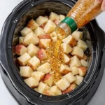 Effortless Slow Cooker Italian Herb Potatoes: A Flavorful Side Dish