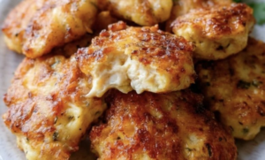 Irresistibly Crispy Chicken Fritters: A Crunchy Delight