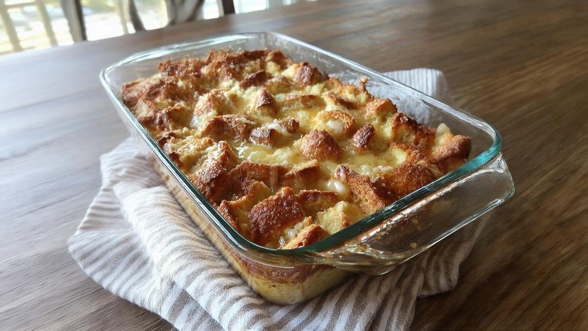 Grandma’s Bread Pudding Recipe (Classic Comfort)