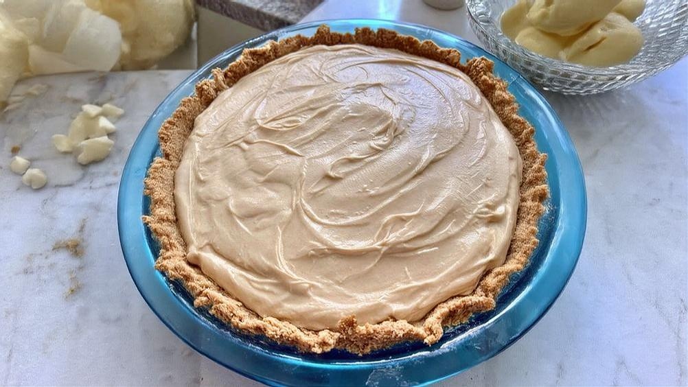 Pennsylvania Dutch Montgomery Pie Recipe (Homestyle Molasses)