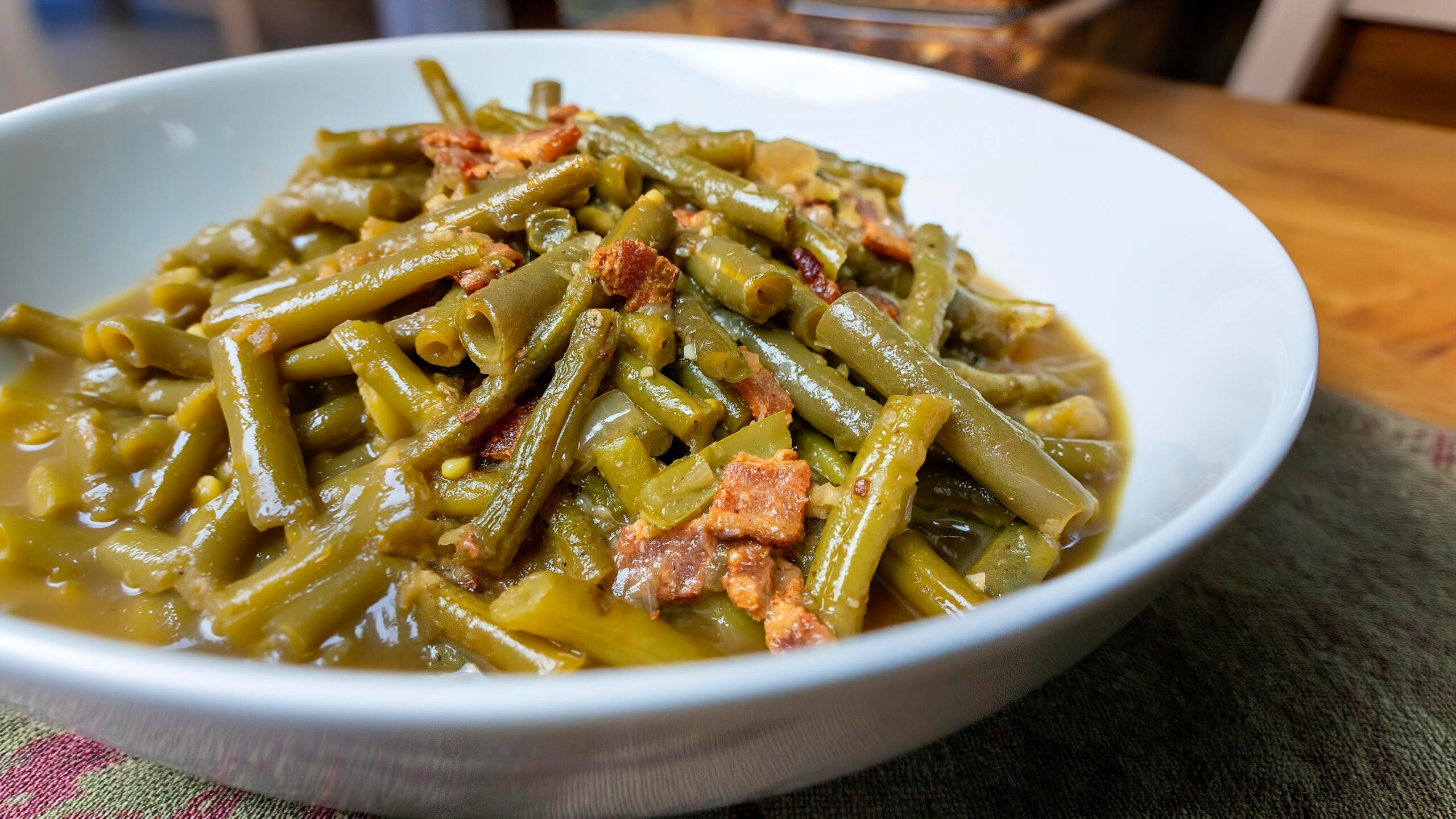 Southern-Style Green Beans Recipe (Tender & Flavorful)
