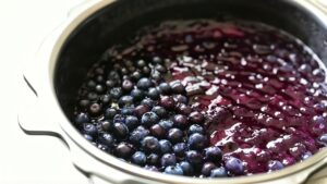 Slow Cooker Blueberry Butter Recipe (Sweet & Spiced)