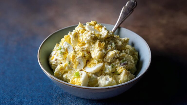 Southern Potato Salad Recipe (Classic Creamy)